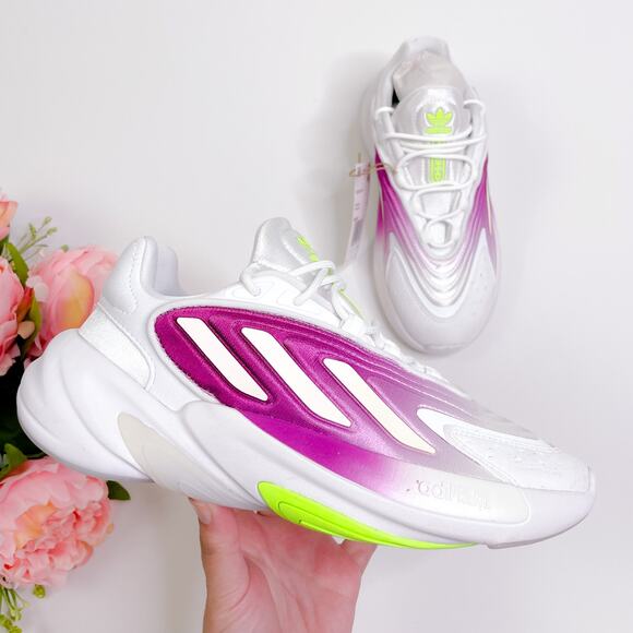 Adidas Ozelia Originals Lace Up Running Shoes White Signal Green size 5.5 NEW - Picture 2 of 12